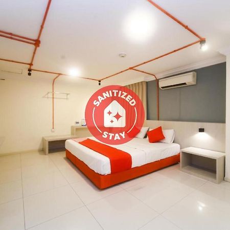 Oyo 727 Hotel Rafflesia Кота Кинабалу Екстериор снимка