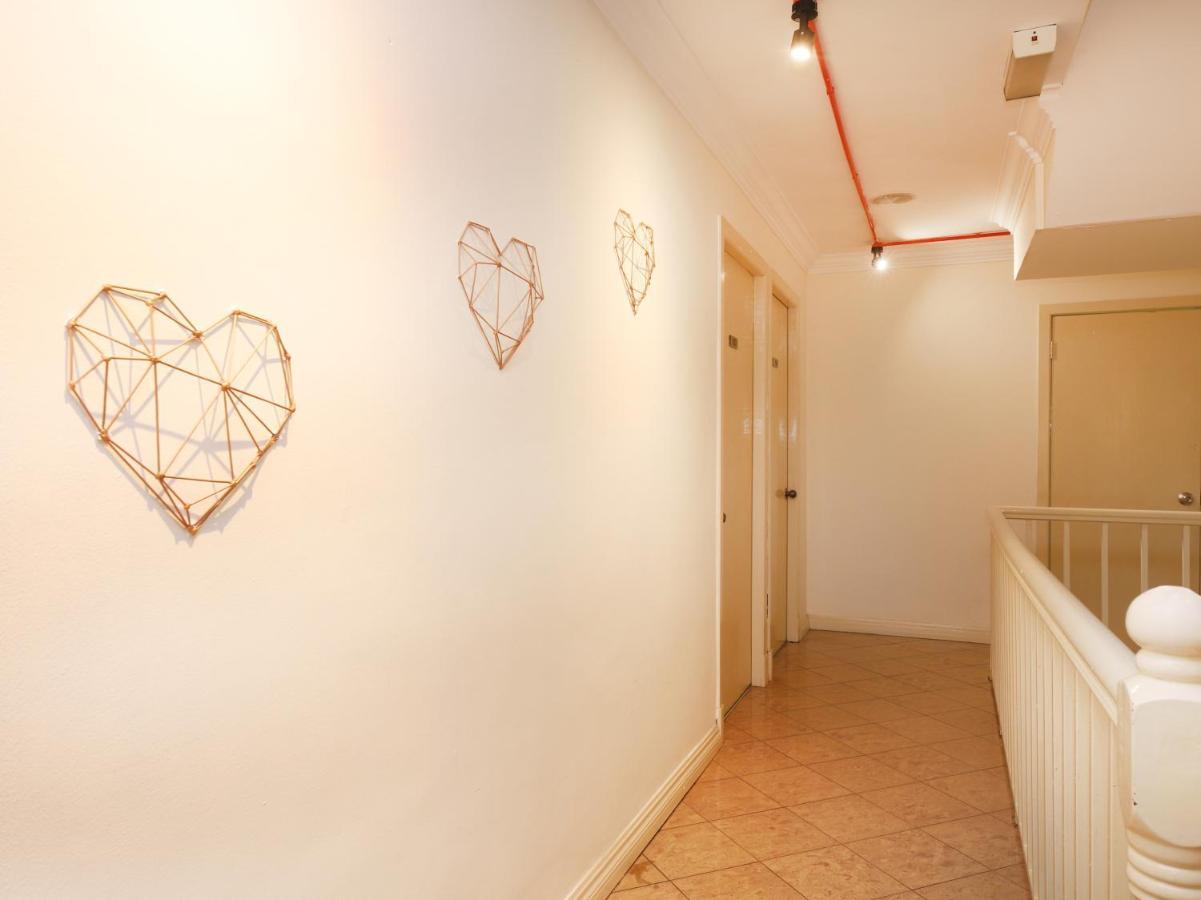Oyo 727 Hotel Rafflesia Кота Кинабалу Екстериор снимка